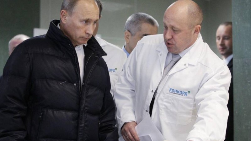 Евгений Пригожин Украинадағы соғысты қолдап, пікір жазатын кремльботтарды құрып жатыр