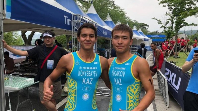 Дарын Қонысбаев пен Мейірлан Искаков жеңіс тұғырына көтерілді