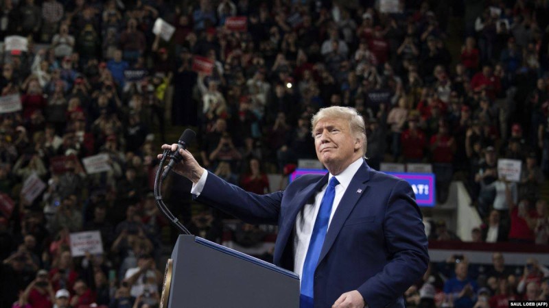 Сенат талқылауы кезінде тараптар импичмент процедурасы туралы дауласты