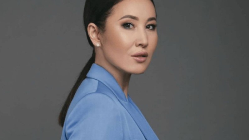 Әлеуметтік желіде Гүлнұр Оразымбетованың фонограммаға ілесе алмай масқара болған видеосы тарады