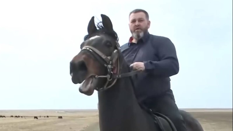 «Қалай түсіндіретінімді білмеймін»: Германияға қоныс аударған отбасы 4 жылдан кейін елге қайта оралды