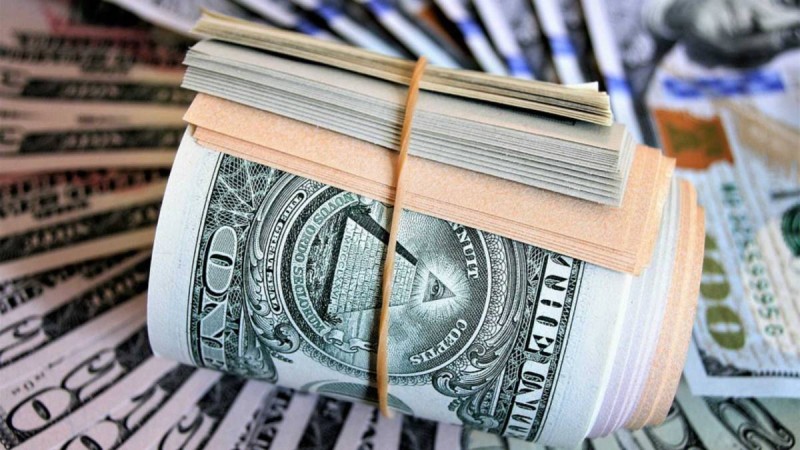 Белгісіз адам қайырымдылық қорабына 50 мың доллар салып кеткен