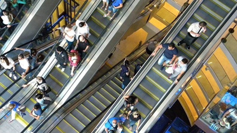 "Қыз көзден ғайып болды": Қытайдың сауда үйінде болған жантүршігерлік оқиға