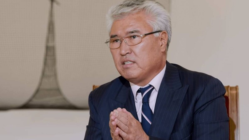 Сотта адвокат Арыстанбек Мұхамедиұлының жазасын үйқамаққа ауыстыруды сұрады