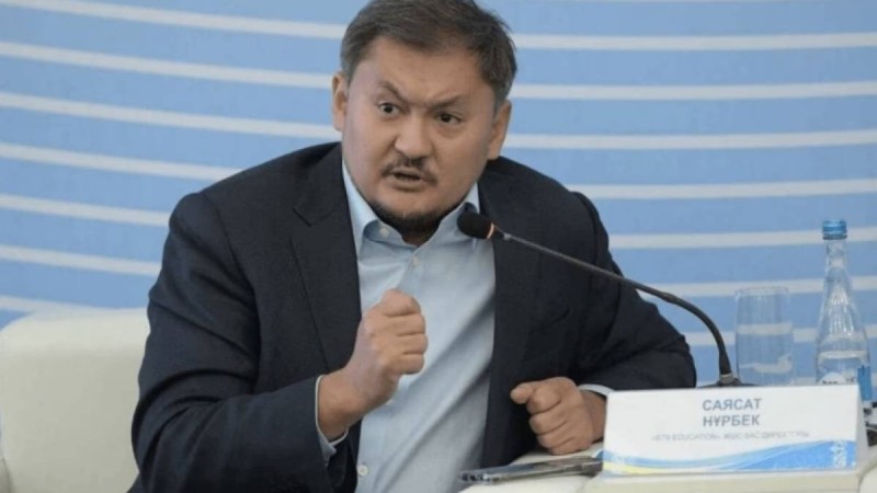 «Үміт үзбеңіздер!»: Саясат Нұрбек грантқа ілінбеген түлектерге үндеу жасады