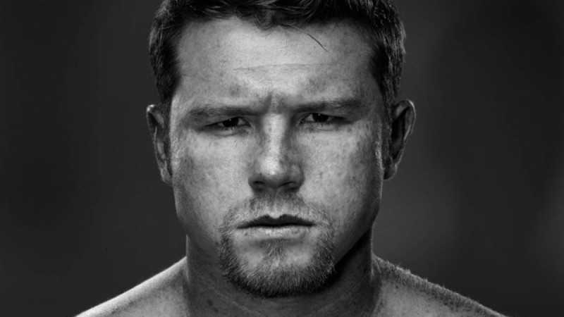 "Бәрі қиын". Қылмыскерлер "Канелоның" ағасын титулды жекпе-жек алдында кепілге алыпты