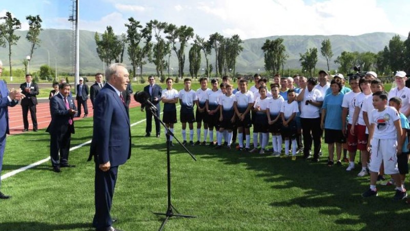 Назарбаевтың отбасы мен жақындары жастарға спорт кешенін салып берді