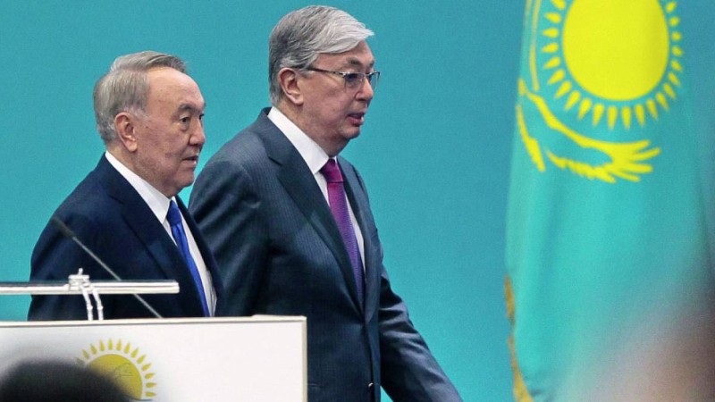 Назарбаев өкілеттігін Тоқаевқа тапсырды