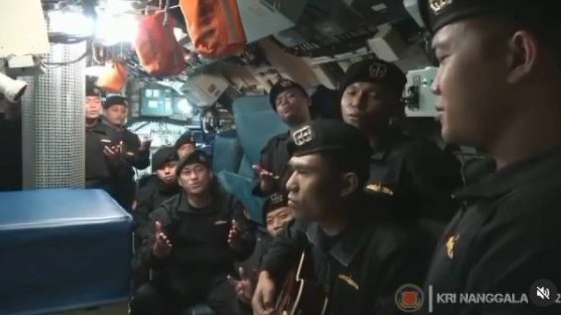 Теңізшілер кеме апатқа ұшырап, өлер алдындаа қоштасу видеосын түсірген