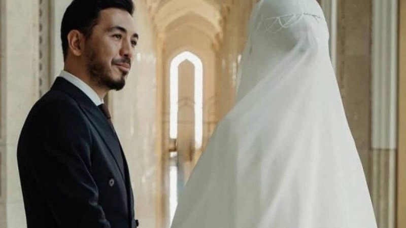 “Есімі - Жұлдыз” - Дәурен Айдарқұлов халыққа әйелін таныстырып, оған не сыйлағанын айтты