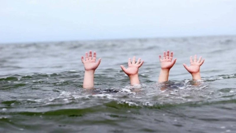 Атырауда бір үйдің екі баласы суға кетті