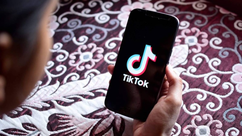 Елімізде кәмелетке толмағандардың Tik-Tok желісін пайдалануына тыйым салу ұсынылды