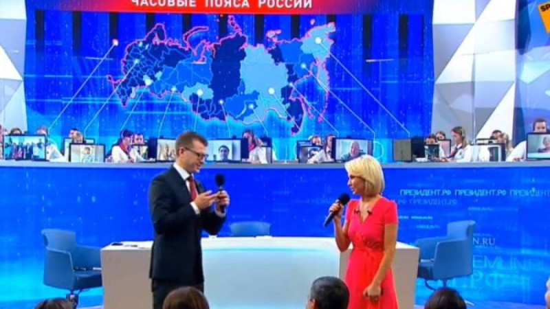 Путин азаматтардың сұрағына тікелей эфирде жауап беруде – видеотрансляция   