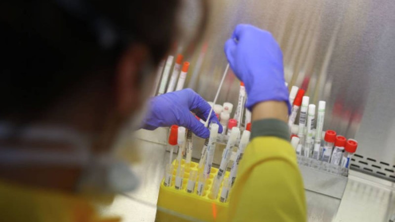 Танымал әнші COVID-19 індетіне қарсы күреске миллион доллар берді