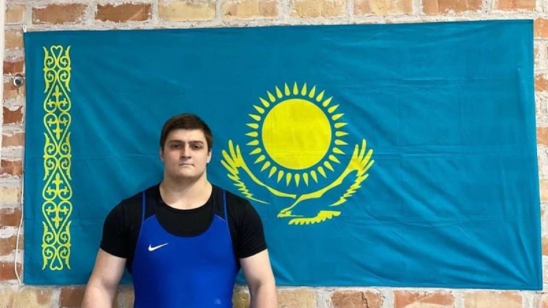 Илья Ильиннің рекордын жаңартты: Ауыр атлетші Артем Антропов алтын алды