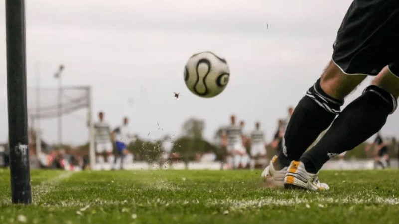 Шымкентте футбол жанкүйелері арасында жаппай төбелес болды (видео)