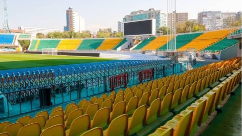 «Реал» Алматыдағы орталық стадионның газонына қатысты шағымданды