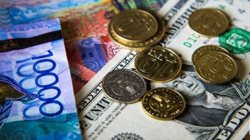 Доллардың есептік бағамы қашан қаралады?