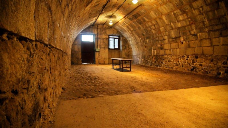 Глеб Каракулов Астанадағы елшілік аумағындағы бункерде Владимир Путинге телефон орнатқанын  айтты