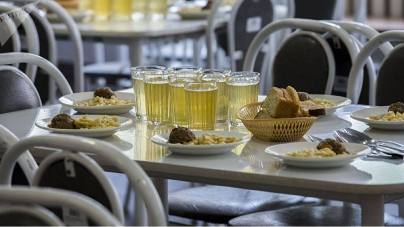 Мәжіліс депутаты: Мектеп директорына салынған айыппұл мұғалімдердің қалтасынан шығып жатыр