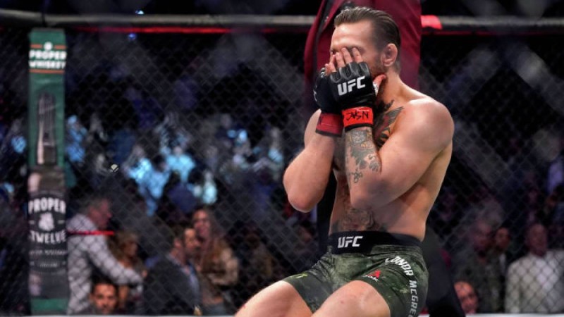 Макгрегор Серронені жойқын нокаутқа түсірді