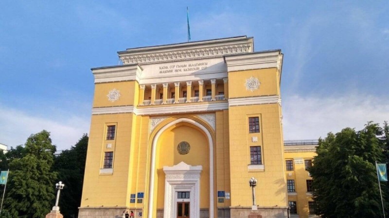 Президент тапсырмасын орындамады. Академиктер Саясат Нұрбекті айыптады