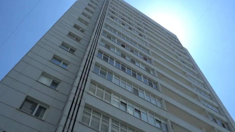 Шымкентте ер адам 16-шы қабаттан құлап, мерт болды