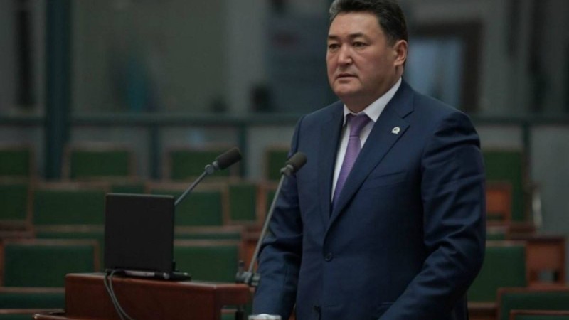 Әкім Болат Бақауов екі айға қамауға алынды
Болат Бақауов өзіне тағылып отырған айыппен келіспейтінін айтты