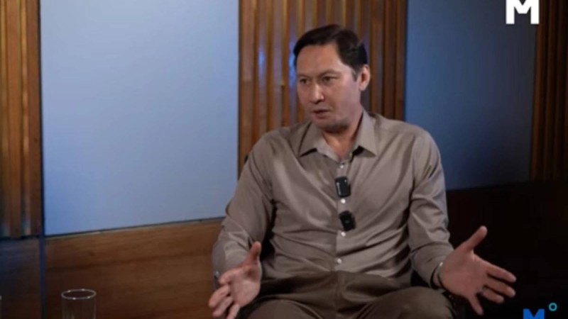 "Есікті теуіп кіріп, түрлі хабарлама жібереді": Азамат Сатыбалды басшылық қызметте қандай қиындыққа тап болғанын айтты