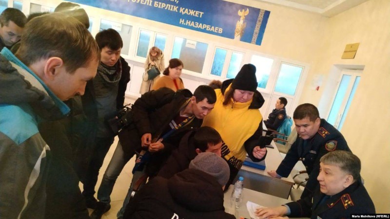 Оралда шетелдік нөмірі бар көлік иелері наразылық білдірді