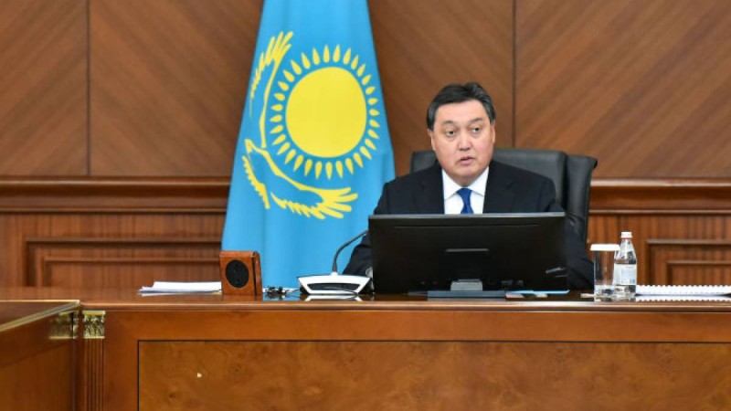 Мамин Қазақстан жолдарын сапалы жөндеуді тапсырды