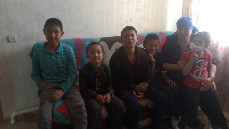 Сегіз баласымен жесір қалған Алматы облысының тұрғыны көмекке зәру - Қазақстан жаңалықтары