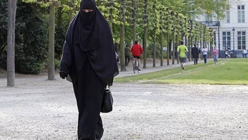 "Күйеуім басқа адам болып шықты": Салафизмге кірген әйел небір сұмдықты бастан кешкен