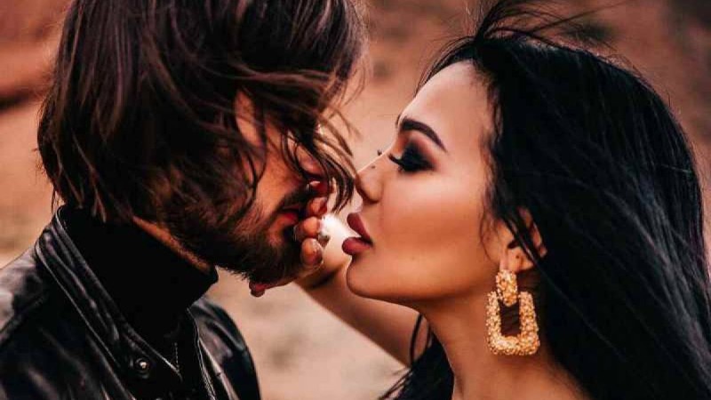 "Мен әдемі ғана емес, сонымен қатар ақылдымын": Алтынай Жолдыбаева сүйіктісін көрсетті - Қазақстан жаңалықтары