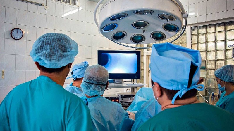 Ауыл медицинасы жаңа аурухана мен білікті дәрігерлерге мұқтаж - Олжас Бектенов