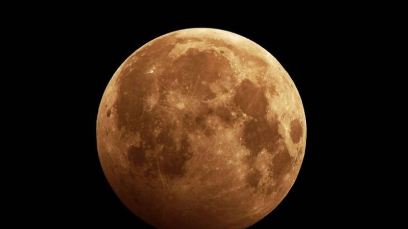 Айдың тұтылуы: уақыты, қалай көруге болады