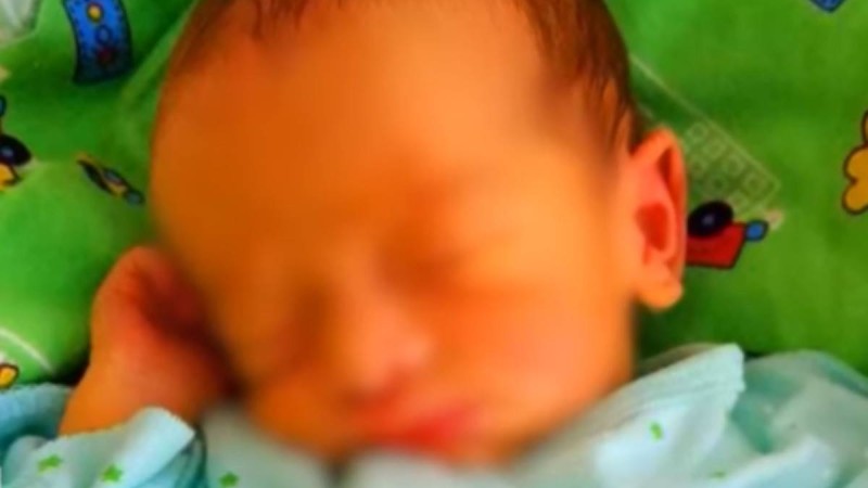 "Неліктен бір апта бойы емдемей, үйге жіберді": Алматы қаласының тұрғыны баласының өліміне дәрігерлерді кінәләйді - Қазақстан жаңалықтары