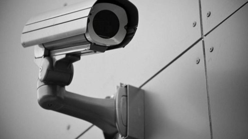Бейнебақылау қамаудағыны да, қадағалаушыны да тәртіпке келтіреді