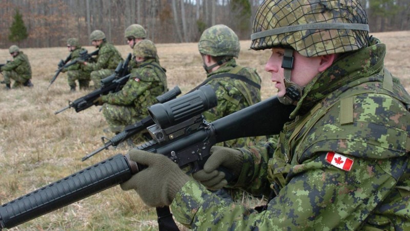 Қарулы күштерге әйел қолбасшы болды