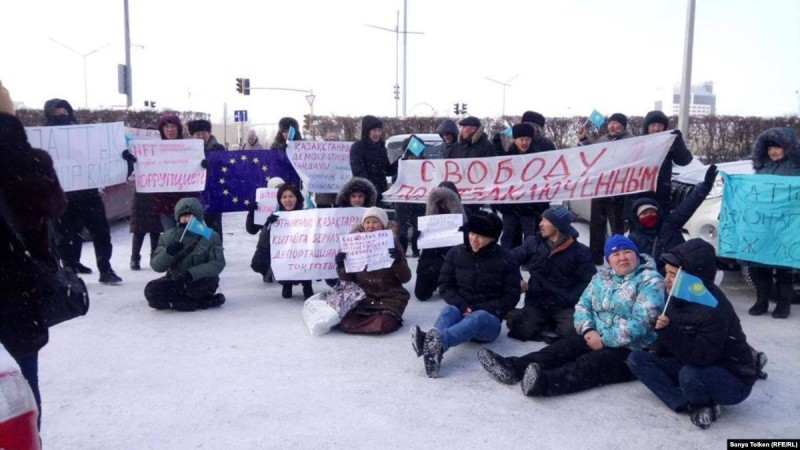 Апелляция "митинг заңын бұзды" деп жазаланған белсенділердің арызын қанағаттандырмады