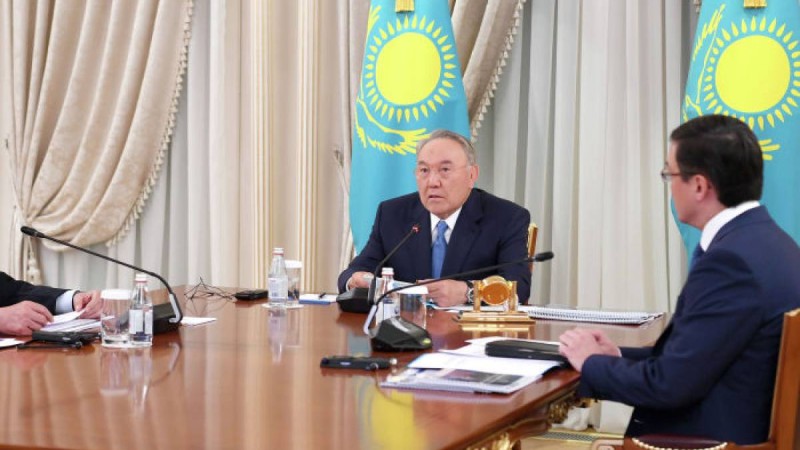Назарбаев "Самұрық-Қазына" басшылығын мақтады