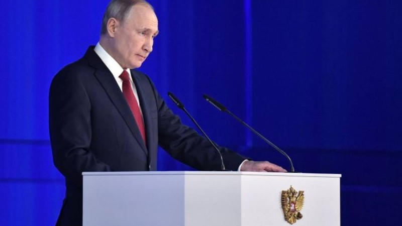 Ресейліктер 30 сәуірге дейін жұмыс істемейді – Путин