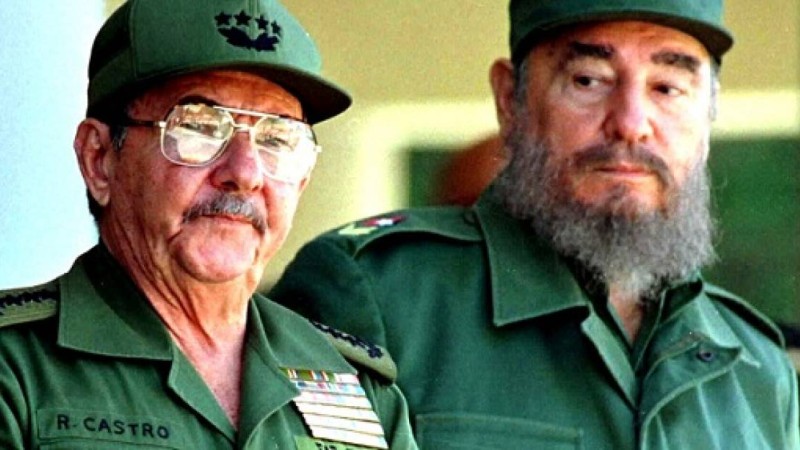 Рауль Кастро Куба коммунистік партиясының басшысы қызметінен кетті