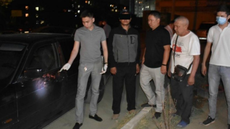 Жезқазған қаласында BMW көлігіндегі ер адам танысына оқ атқан - Қазақстан жаңалықтары