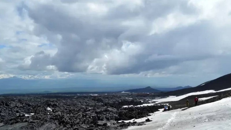 Камчаткада жойқын жер сілкінісі тіркеліп, цунами қаупі төнді