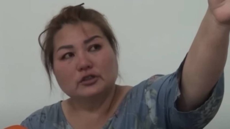 "Есінен тандыратын зат берген": Жамбыл облысында әйел оқушы қызын жігіттер топтасып зорлап кеткенін мәлімдеді