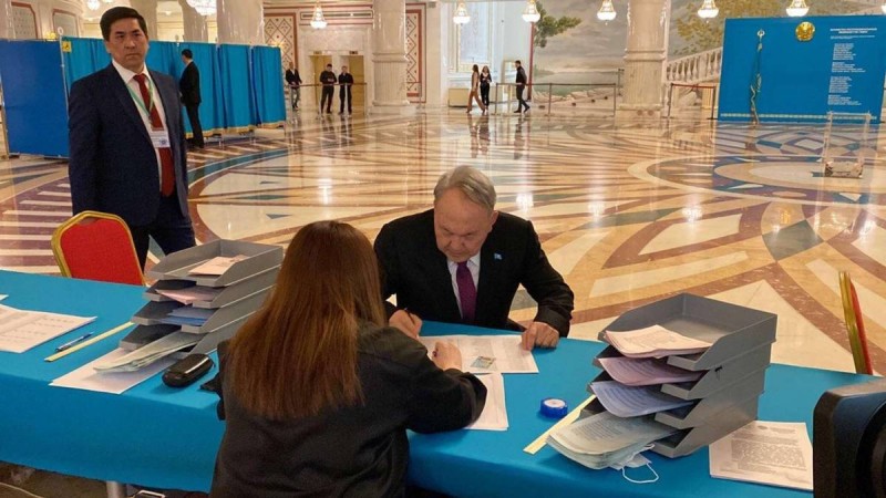 Нұрсұлтан Назарбаев сайлауда дауыс берді