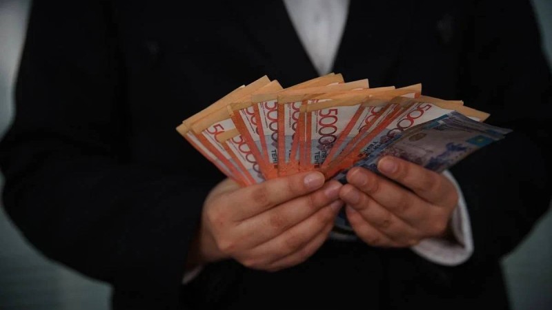 Өлтіремін деп қорқытқан: Астанада судьяны ұрлап, ақша бопсалаған ер адам іздестіріліп жатыр