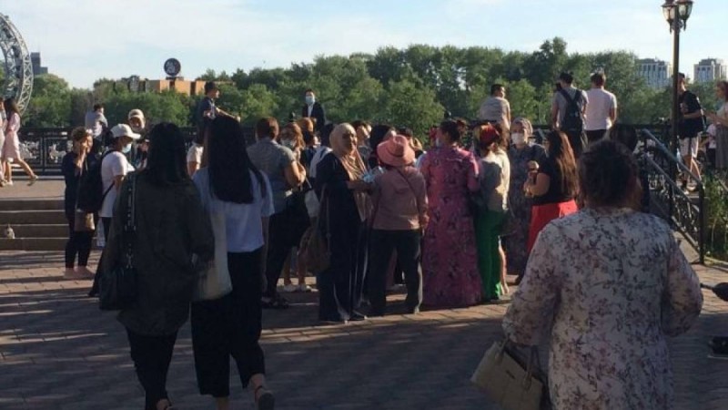 Нұр-Сұлтанда көпбалалы және мүгедек баласы бар аналар пәтер талап етті