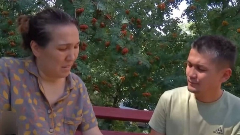 "Әскерилердің қатысы бар": Жетісу облысында серуенге шыққан әйелге қаңғыған оқ тиіп, өкпесінің жартысын жұлып әкеткен